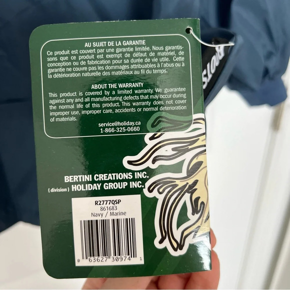 Roots rain jacket - Picture 4 of 10